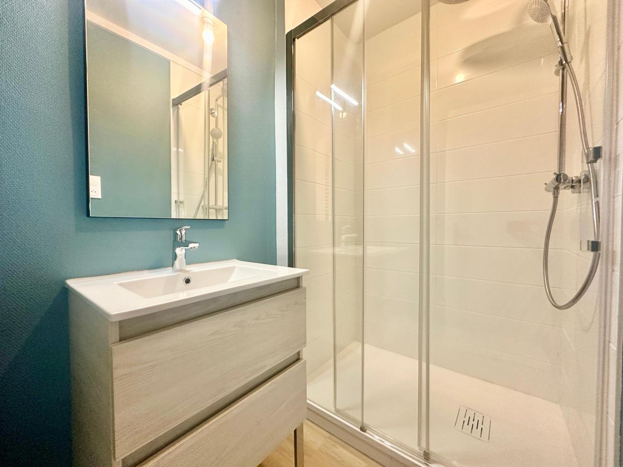 Le Bloom, Et Elegant Appartement